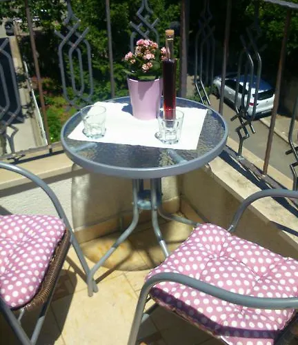 鲁泽奇公寓酒店 斯普利特